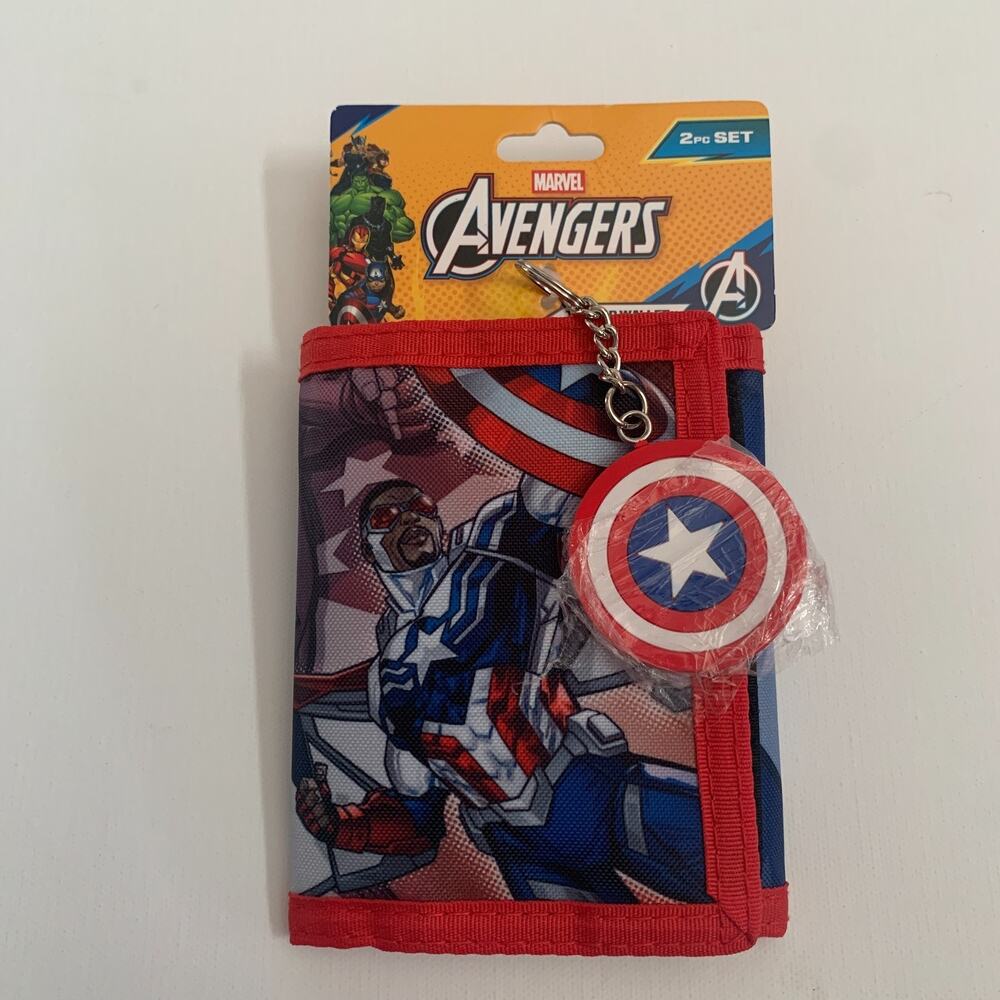 Captain America Marvel Avengers Trifold Wallet And Keychain 2pc Set Brand new